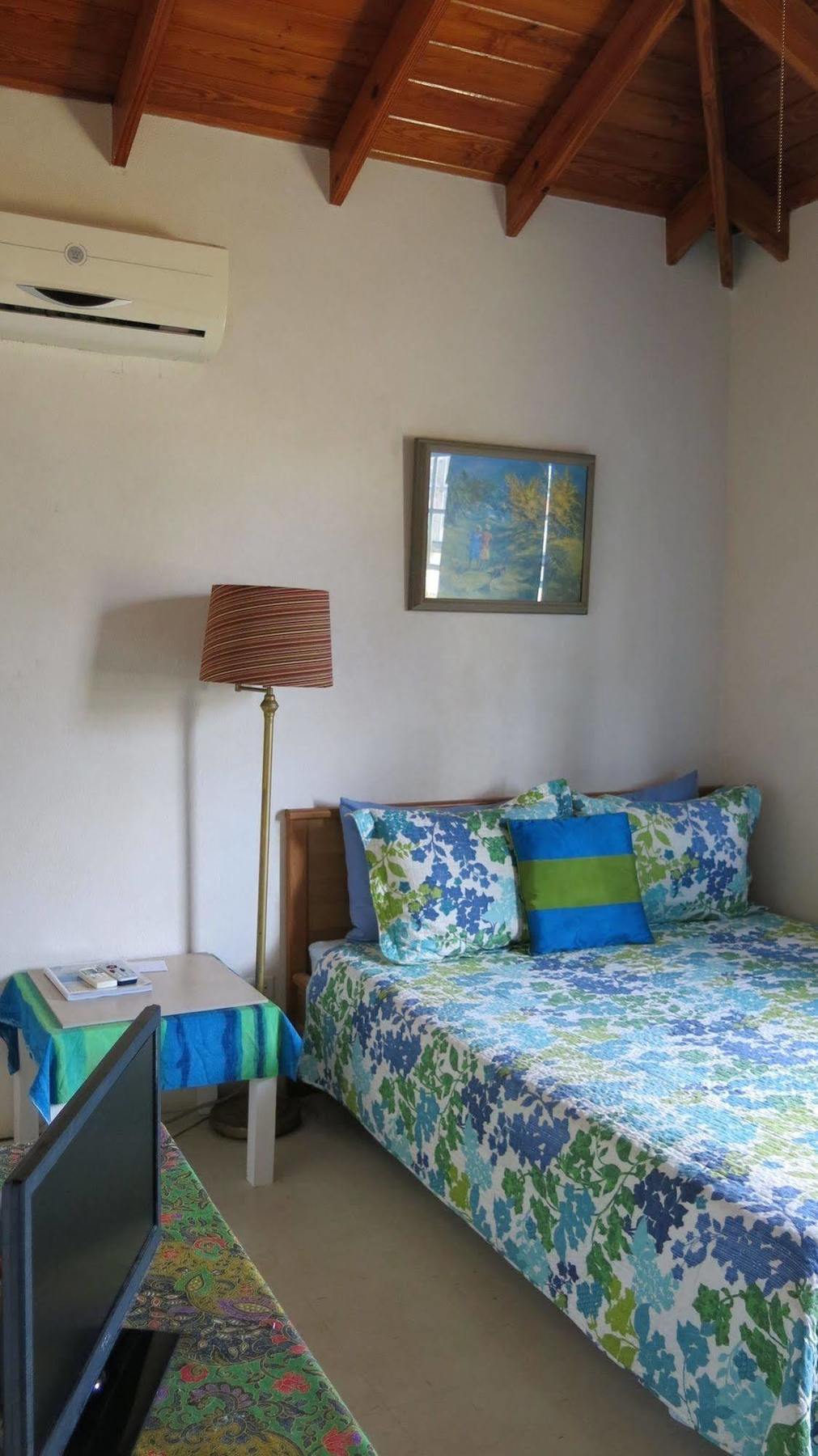 Gemini House Bed & Breakfast Крайст-Черч Экстерьер фото